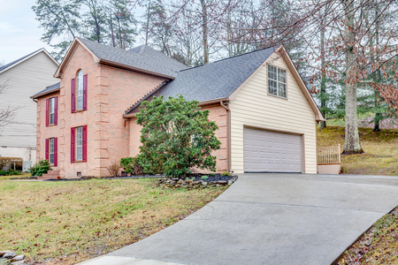 1145 Winding Way Dr, Knoxville, TN