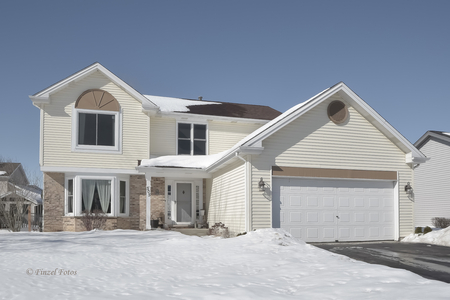505 Old Country Way, Wauconda, IL