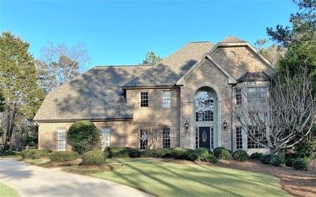 150 Willow Way, Roswell, GA