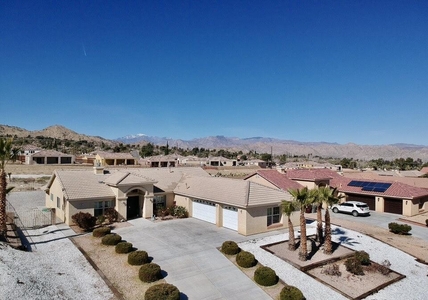 57077 Selecta Ave, Yucca Valley, CA
