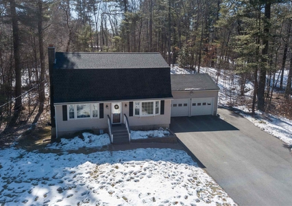 17 Acropolis Ave, Londonderry, NH