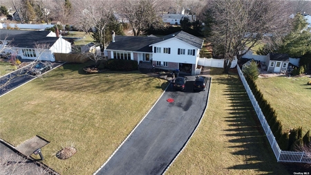 10 Manning Dr, East Northport, NY