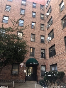 52-24 65 Place, Queens, NY