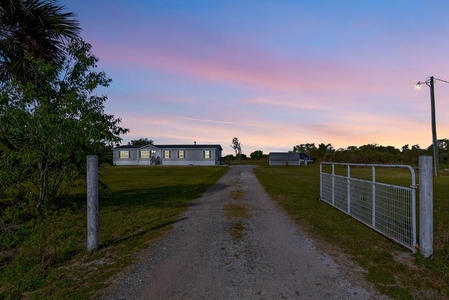 420 County Road 15, Bunnell, FL
