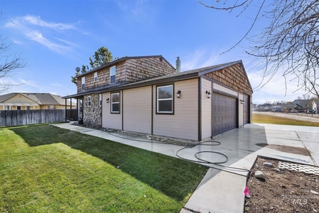 1617 W Roosevelt Ave, Nampa, ID