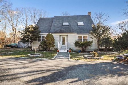 19 Ranch Rd, East Falmouth, MA