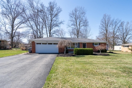 7387 Robin Dr, Maineville, OH