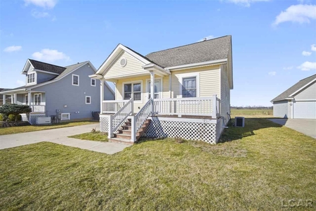 3758 Country Side Dr, Adrian, MI