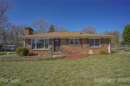 5709 Old Plank Rd, Charlotte, NC