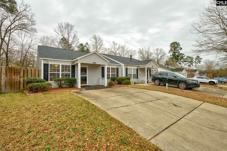 176 Ashewood Commons Dr, Columbia, SC