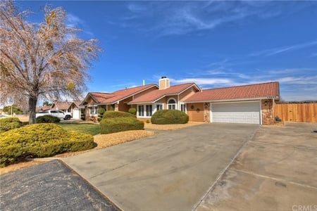 13633 Cochise Rd, Apple Valley, CA