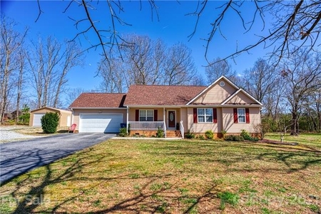 3989 Countryside Ln, Claremont, NC