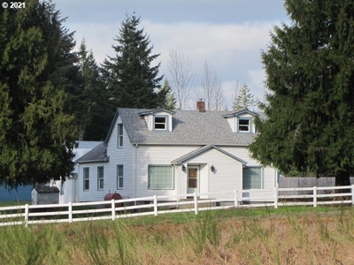 18531 S Upper Highland Rd, Beavercreek, OR