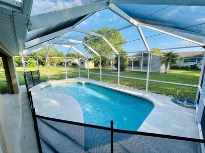 508 Nw Lincoln Ave, Port Saint Lucie, FL