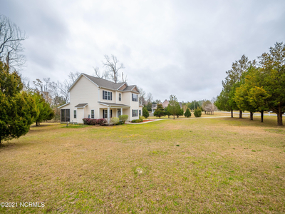 108 Sterling Dr, Sneads Ferry, NC