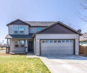 3296 Sw Evergreen Ave, Redmond, OR