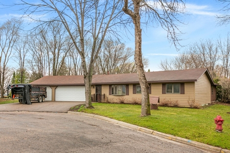 655 Northgate Dr, Winsted, MN