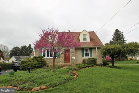 237 Claremont Rd, Springfield, PA
