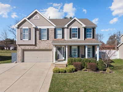 233 Crystal Ln, Fairview Heights, IL