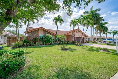 321 Nw 108th Ave, Coral Springs, FL