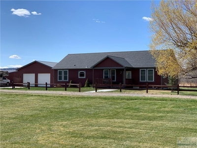 11 Montaqua Rd, Fromberg, MT