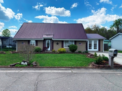 11167 Pinewood St, Lucasville, OH