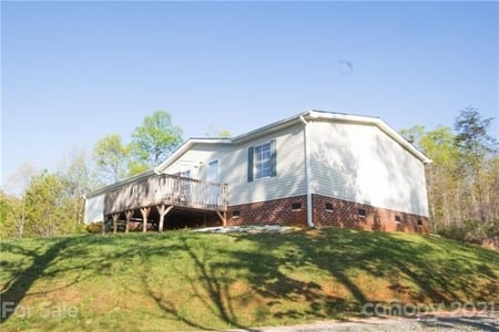 450 Woodsong Dr, Old Fort, NC