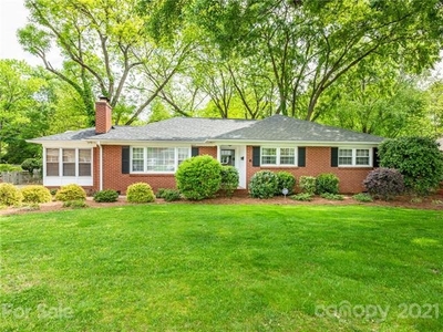 5417 Valley Forge Rd, Charlotte, NC