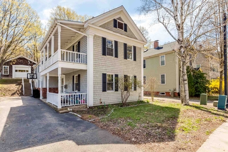 15 Exeter Rd, Newmarket, NH