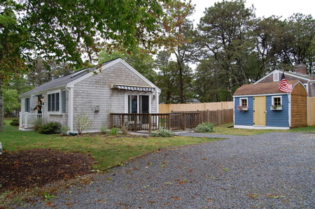 45 Breezy Point Rd, South Yarmouth, MA