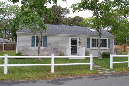 45 Breezy Point Rd, South Yarmouth, MA