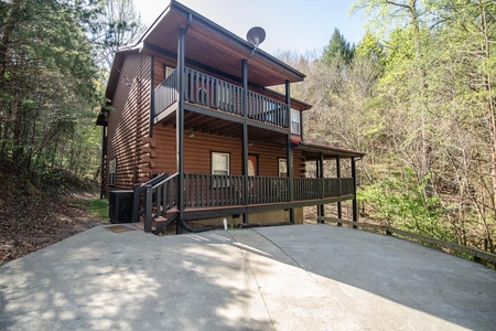 3514 Peggy Ln, Pigeon Forge, TN