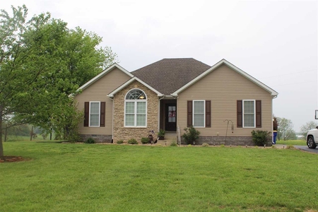 455 T Elkins Rd, Smiths Grove, KY