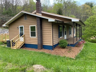 668 Valley Rd, Spruce Pine, NC
