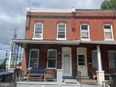 1205 Swede St, Norristown, PA