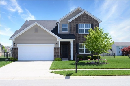 5553 W Stoneview Trl, Mccordsville, IN