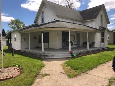 106 S James St, Milford, IN
