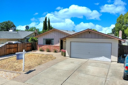 241 Fairview Dr, Vacaville, CA