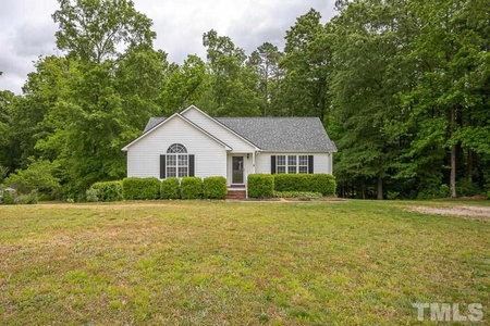 149 Carrie Dr, Archer Lodge, NC