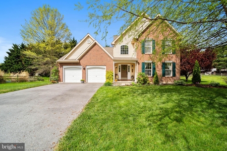 616 Quill Ct, Oxford, PA