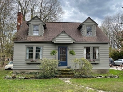 382 Maple St, Hinsdale, MA
