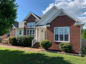 2136 Long Meadow Dr, Spring Hill, TN