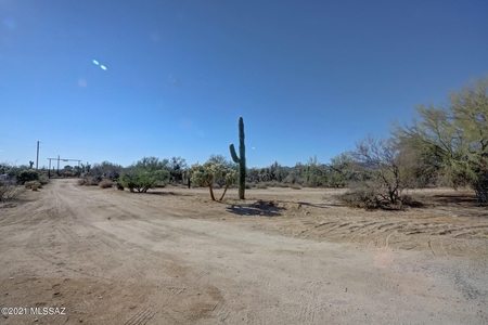10460 N Gila Rd, Tucson, AZ