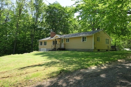 47 Grant Rd, Newmarket, NH