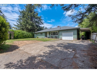 92679 Libby Ln, Coos Bay, OR