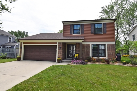 635 Waterford Ct, Roselle, IL
