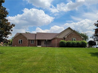 1104 Executive Dr, Shelbyville, IN