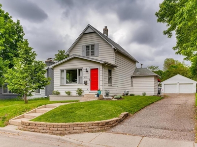 633 8th Ave, Hopkins, MN