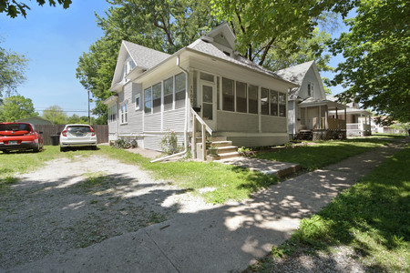 1103 N Hickory St, Champaign, IL