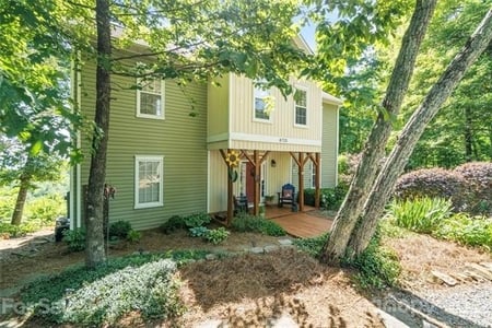 8725 Lisa Trl, Connelly Springs, NC